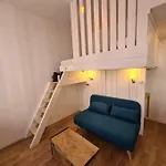 Beau A 30m De La / Beautiful 30m From The Apartament