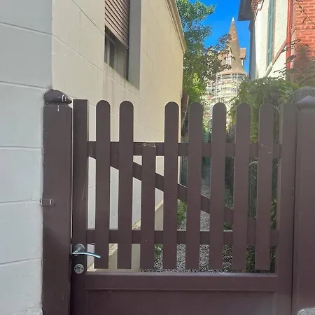 Beau A 30m De La / Beautiful 30m From The 아파트 트로우빌쉬메르