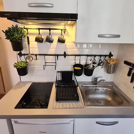 Beau A 30m De La / Beautiful 30m From The 트로우빌쉬메르