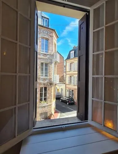 Beau A 30m De La / Beautiful 30m From The Apartman Trouville-sur-Mer